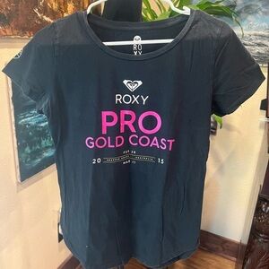 Roxy “Gold Coast” t-shirt size small in GUC